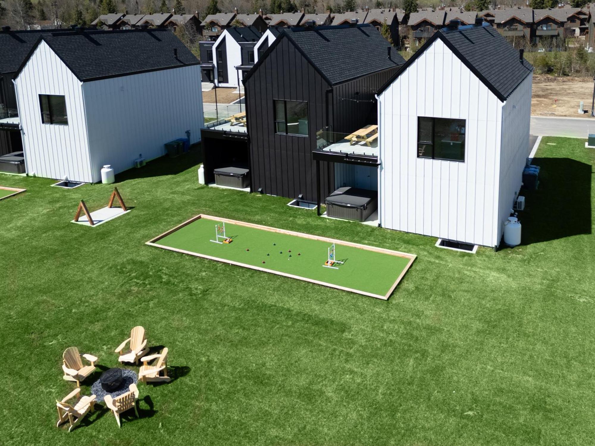Sofa Villas Mont Sainte-Anne Beaupre Exterior photo